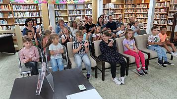 Pasování na čtenáře, 1. B ZŠ Za Nádražím, zdroj: Městská knihovna v Českém Krumlově