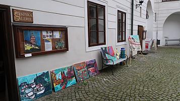 Výstava obrazů Erupce barev, zdroj: Městská knihovna v Českém Krumlově