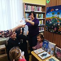 Beseda na pobočce Plešivec na téma zimní období, zdroj: Městská knihovna v Českém Krumlově (3/21)