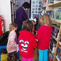 Beseda na pobočce Plešivec na téma zimní období, zdroj: Městská knihovna v Českém Krumlově (6/21)