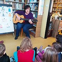 Beseda na pobočce Plešivec na téma zimní období, zdroj: Městská knihovna v Českém Krumlově (17/21)