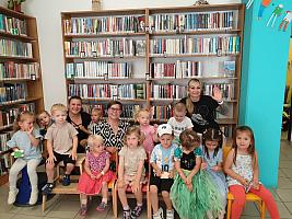 Děti z RC Krumlík na pobočce Mír, zdroj: Městská knihovna v Českém Krumlově (1/18)