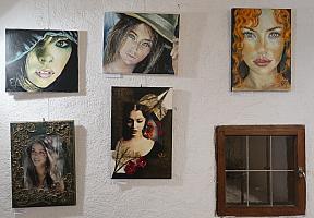 Výstava Mám vás ráda, zdroj: Městská knihovna v Českém Krumlově (11/21)