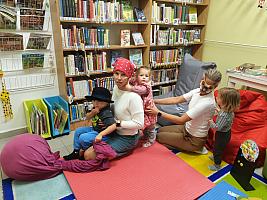 Dětská skupina Střapatá smečka na Míru, zdroj: Městská knihovna v Českém Krumlově (2/12)