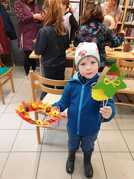 Tvoření s Kájou na Míru 2. 10. 2025, zdroj: Městská knihovna v Českém Krumlově, foto: Městská knihovna v Českém Krumlově (9/18)