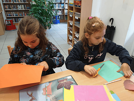 Tvoření s Kájou na Míru 2. 10. 2025, zdroj: Městská knihovna v Českém Krumlově, foto: Městská knihovna v Českém Krumlově (15/18)