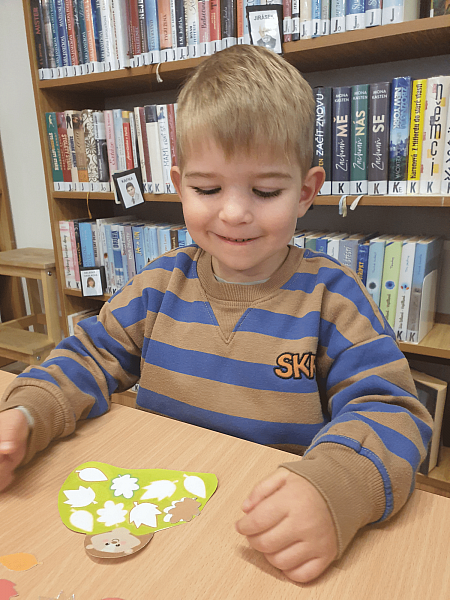 Střapatá smečka na Míru, zdroj: Městská knihovna v Českém Krumlově, foto: Městská knihovna v Českém Krumlově (9/11)