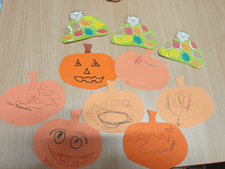 Střapatá smečka na Míru, zdroj: Městská knihovna v Českém Krumlově, foto: Městská knihovna v Českém Krumlově (11/11)