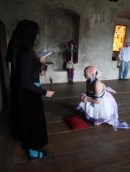 Pasování žáků prvního ročníku SUPŠ Anežky České 9. 10. 2025, zdroj: Městská knihovna v Českém Krumlově, foto: Městská knihovna v Českém Krumlově (6/47)