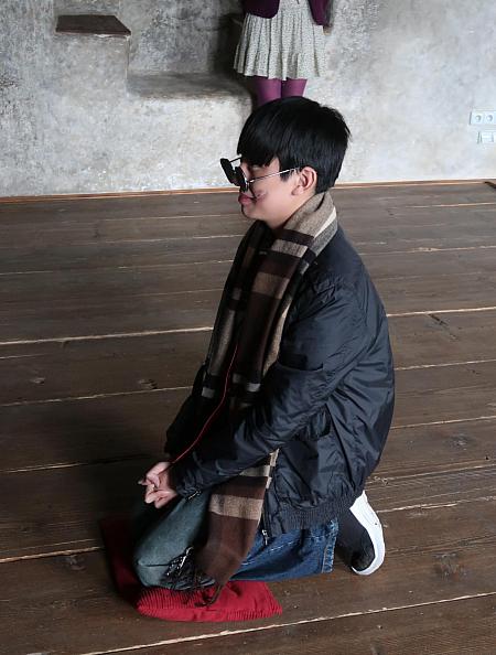 Pasování žáků prvního ročníku SUPŠ Anežky České 9. 10. 2025, zdroj: Městská knihovna v Českém Krumlově, foto: Městská knihovna v Českém Krumlově (23/47)