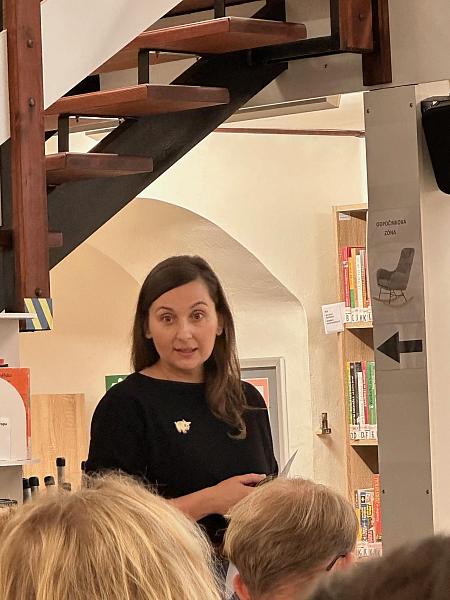 Poutavá přednáška o českokrumlovském zámeckém archivu, zdroj: Městská knihovna v Českém Krumlově, foto: Městská knihovna v Českém Krumlově (9/14)