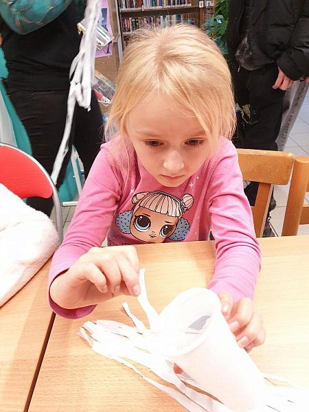 Halloweenské tvoření na Míru 23. 10. 2025, zdroj: Městská knihovna v Českém Krumlově, foto: Městská knihovna v Českém Krumlově (5/24)