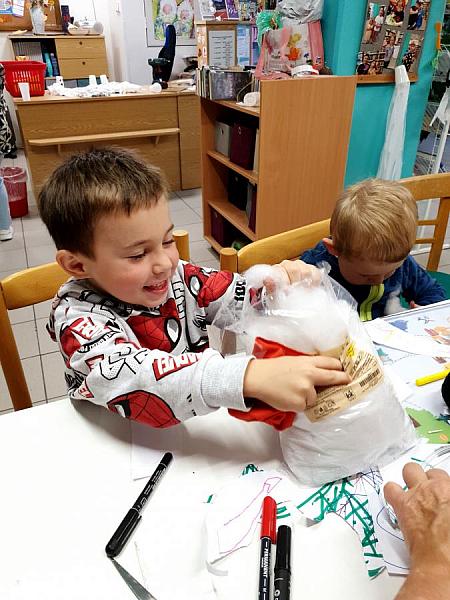 Halloweenské tvoření na Míru 23. 10. 2025, zdroj: Městská knihovna v Českém Krumlově, foto: Městská knihovna v Českém Krumlově (12/24)