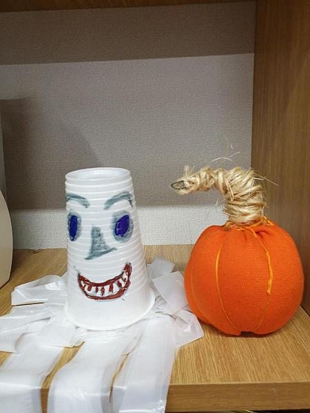 Halloweenské tvoření na Míru 23. 10. 2025, zdroj: Městská knihovna v Českém Krumlově, foto: Městská knihovna v Českém Krumlově (15/24)