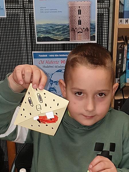 Návštěva druháčků ze ZŠ Za Nádražím na pobočce Mír, zdroj: Městská knihovna v Českém Krumlově, foto: Městská knihovna v Českém Krumlově (3/37)