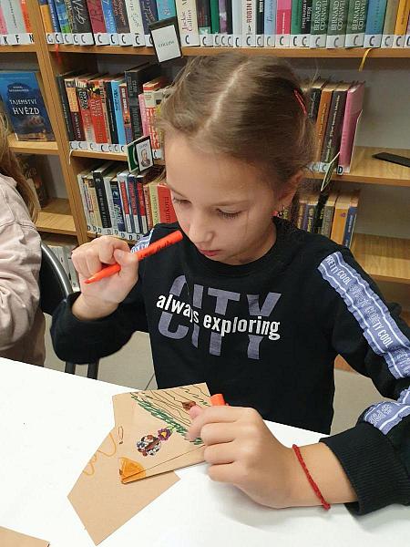 Návštěva druháčků ze ZŠ Za Nádražím na pobočce Mír, zdroj: Městská knihovna v Českém Krumlově, foto: Městská knihovna v Českém Krumlově (25/37)