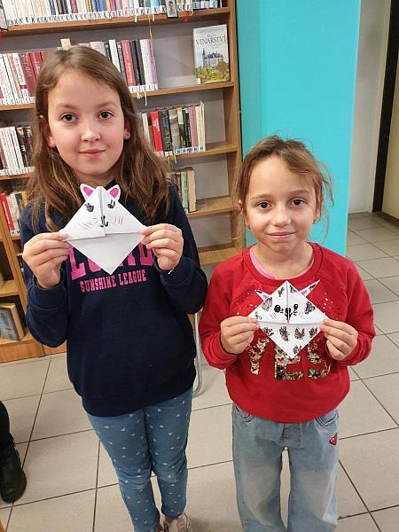 Návštěva druháčků ze ZŠ Za Nádražím na pobočce Mír, zdroj: Městská knihovna v Českém Krumlově, foto: Městská knihovna v Českém Krumlově (27/37)