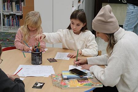 Autorské čtení pro děti s Petrou Pomijovou, zdroj: Městská knihovna v Českém Krumlově, foto: Městská knihovna v Českém Krumlově (10/13)