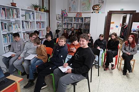 Čtenářské lekce - Koralina, zdroj: Městská knihovna v Českém Krumlově, foto: Městská knihovna v Českém Krumlově (15/25)