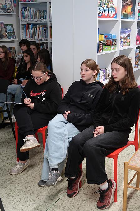 Čtenářské lekce - Koralina, zdroj: Městská knihovna v Českém Krumlově, foto: Městská knihovna v Českém Krumlově (19/25)