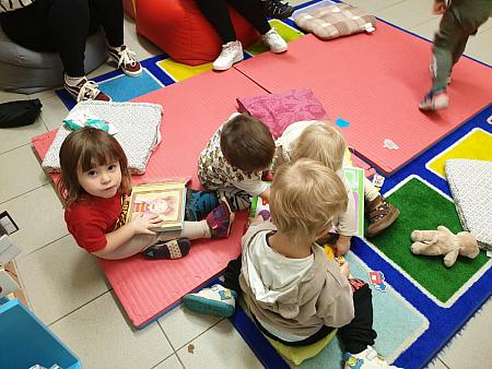 Listopadová návštěva Krumlíků na Míru, zdroj: Městská knihovna v Českém Krumlově, foto: Městská knihovna v Českém Krumlově (2/20)