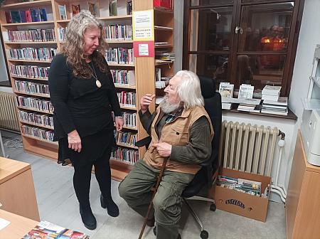 Vernisáž akvarelů Jany Peškové, zdroj: Městská knihovna v Českém Krumlově, foto: Městská knihovna v Českém Krumlově (10/12)