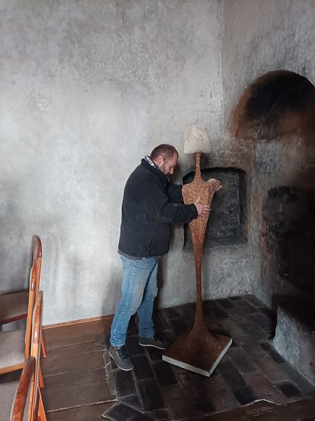 Do knihovny se nastěhoval anděl, zdroj: Městská knihovna v Českém Krumlově, foto: Městská knihovna v Českém Krumlově (3/12)
