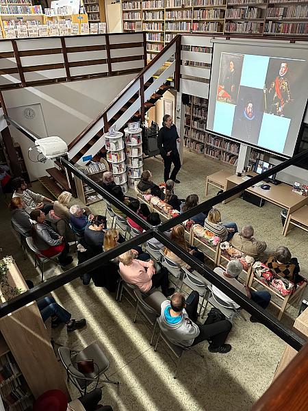 Českokrumlovský hrad v proměnách času, zdroj: Městská knihovna v Českém Krumlově, foto: Městská knihovna v Českém Krumlově (2/9)
