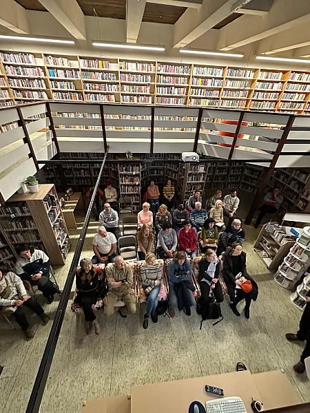 Českokrumlovský hrad v proměnách času, zdroj: Městská knihovna v Českém Krumlově, foto: Městská knihovna v Českém Krumlově (3/9)