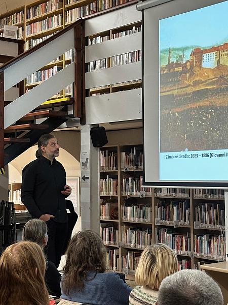 Českokrumlovský hrad v proměnách času, zdroj: Městská knihovna v Českém Krumlově, foto: Městská knihovna v Českém Krumlově (8/9)