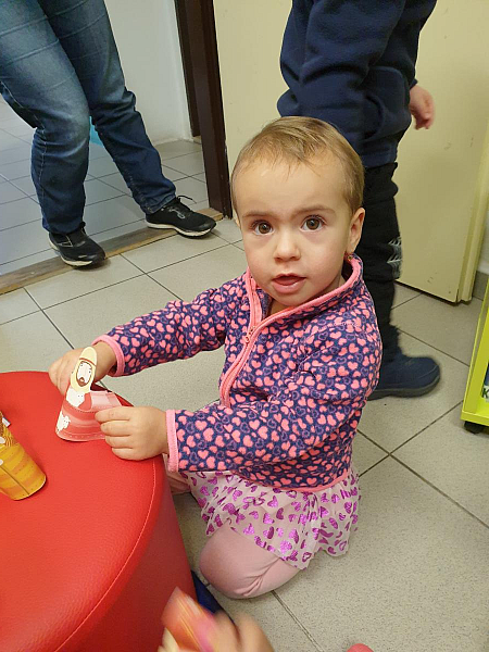 Předvánoční návštěva dětí z RC Krumlík na pobočce Mír, zdroj: Městská knihovna v Českém Krumlově, foto: Městská knihovna v Českém Krumlově (4/21)