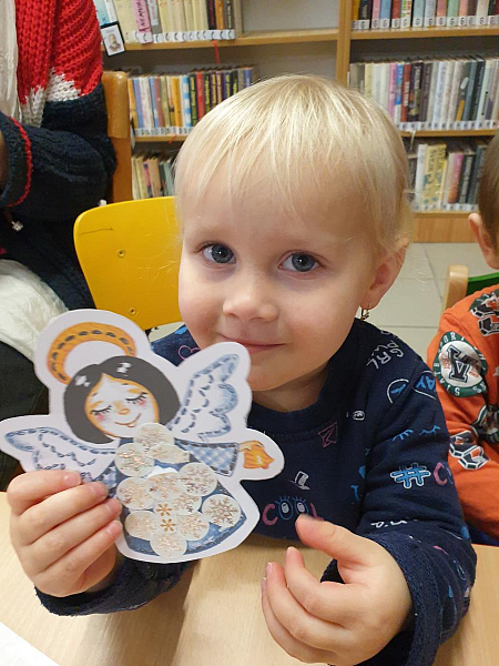 Předvánoční návštěva dětí z RC Krumlík na pobočce Mír, zdroj: Městská knihovna v Českém Krumlově, foto: Městská knihovna v Českém Krumlově (13/21)