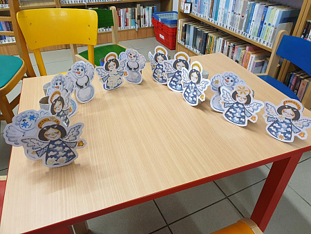 Předvánoční návštěva dětí z RC Krumlík na pobočce Mír, zdroj: Městská knihovna v Českém Krumlově, foto: Městská knihovna v Českém Krumlově (18/21)