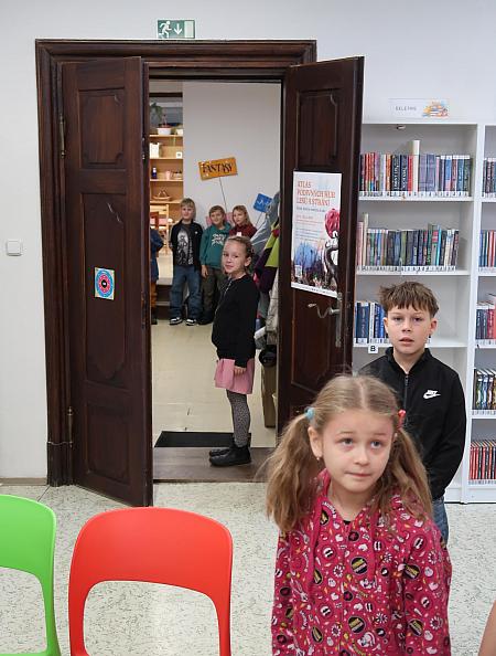 Dědeček v růžových kalhotách - čtenářská lekce, zdroj: Městská knihovna v Českém Krumlově, foto: Městská knihovna v Českém Krumlově (9/11)