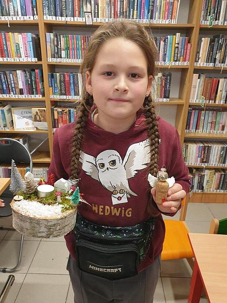 Vánoční tvoření na pobočce Mír, zdroj: Městská knihovna v Českém Krumlově, foto: Městská knihovna v Českém Krumlově (10/24)