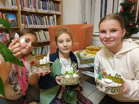 Vánoční tvoření na pobočce Mír, zdroj: Městská knihovna v Českém Krumlově, foto: Městská knihovna v Českém Krumlově (16/24)