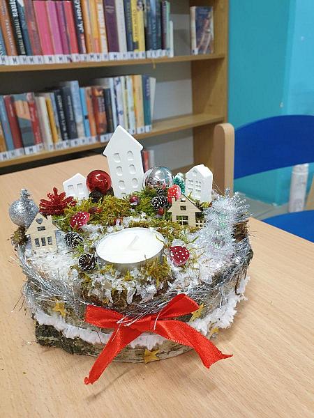 Vánoční tvoření na pobočce Mír, zdroj: Městská knihovna v Českém Krumlově, foto: Městská knihovna v Českém Krumlově (19/24)
