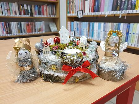 Vánoční tvoření na pobočce Mír, zdroj: Městská knihovna v Českém Krumlově, foto: Městská knihovna v Českém Krumlově (23/24)