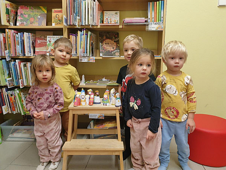 Advent na Míru se Střapatou smečkou, zdroj: Městská knihovna v Českém Krumlově, foto: Městská knihovna v Českém Krumlově (2/14)