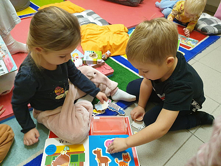 Advent na Míru se Střapatou smečkou, zdroj: Městská knihovna v Českém Krumlově, foto: Městská knihovna v Českém Krumlově (4/14)