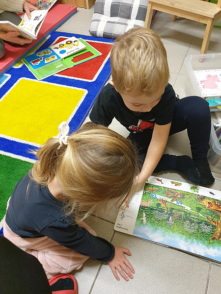 Advent na Míru se Střapatou smečkou, zdroj: Městská knihovna v Českém Krumlově, foto: Městská knihovna v Českém Krumlově (5/14)