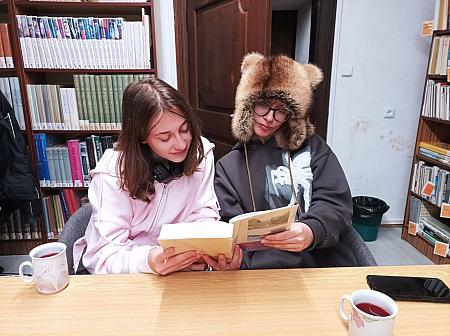 Projektový den SUPŠ Anežky České, zdroj: Městská knihovna v Českém Krumlově, foto: Městská knihovna v Českém Krumlově (8/16)