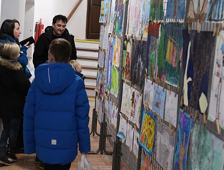 Vyhlášení 22. ročníku Výtvarné a lit. soutěže 2025, zdroj: Městská knihovna v Českém Krumlově, foto: Městská knihovna v Českém Krumlově (50/51)