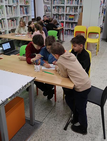 Vánoce 2025 v knihovně, zdroj: Městská knihovna v Českém Krumlově, foto: Městská knihovna v Českém Krumlově (6/141)