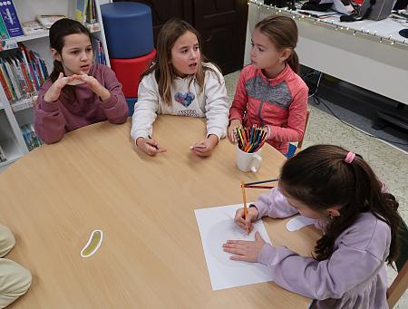 Vánoce 2025 v knihovně, zdroj: Městská knihovna v Českém Krumlově, foto: Městská knihovna v Českém Krumlově (9/141)