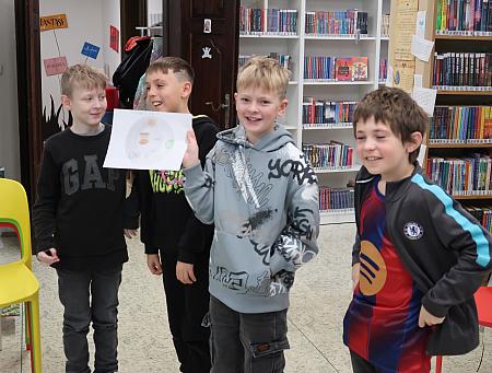 Vánoce 2025 v knihovně, zdroj: Městská knihovna v Českém Krumlově, foto: Městská knihovna v Českém Krumlově (10/141)