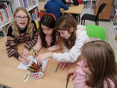 Vánoce 2025 v knihovně, zdroj: Městská knihovna v Českém Krumlově, foto: Městská knihovna v Českém Krumlově (32/141)