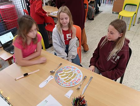 Vánoce 2025 v knihovně, zdroj: Městská knihovna v Českém Krumlově, foto: Městská knihovna v Českém Krumlově (98/141)