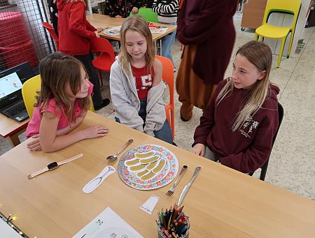 Vánoce 2025 v knihovně, zdroj: Městská knihovna v Českém Krumlově, foto: Městská knihovna v Českém Krumlově (99/141)