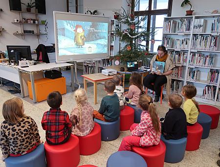 Vánoce 2025 v knihovně, zdroj: Městská knihovna v Českém Krumlově, foto: Městská knihovna v Českém Krumlově (19/31)